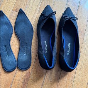 Rothy’s Black Pointed Toe Flat With Bows Size 7.5